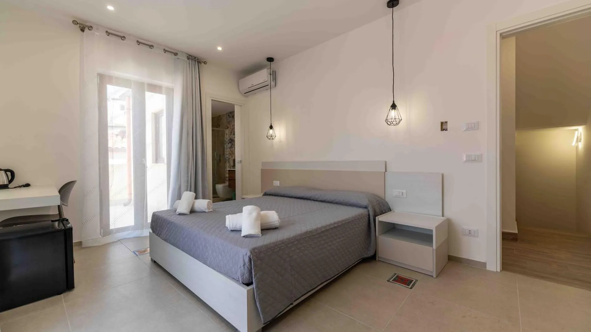 Nikelia Otel Cefalù