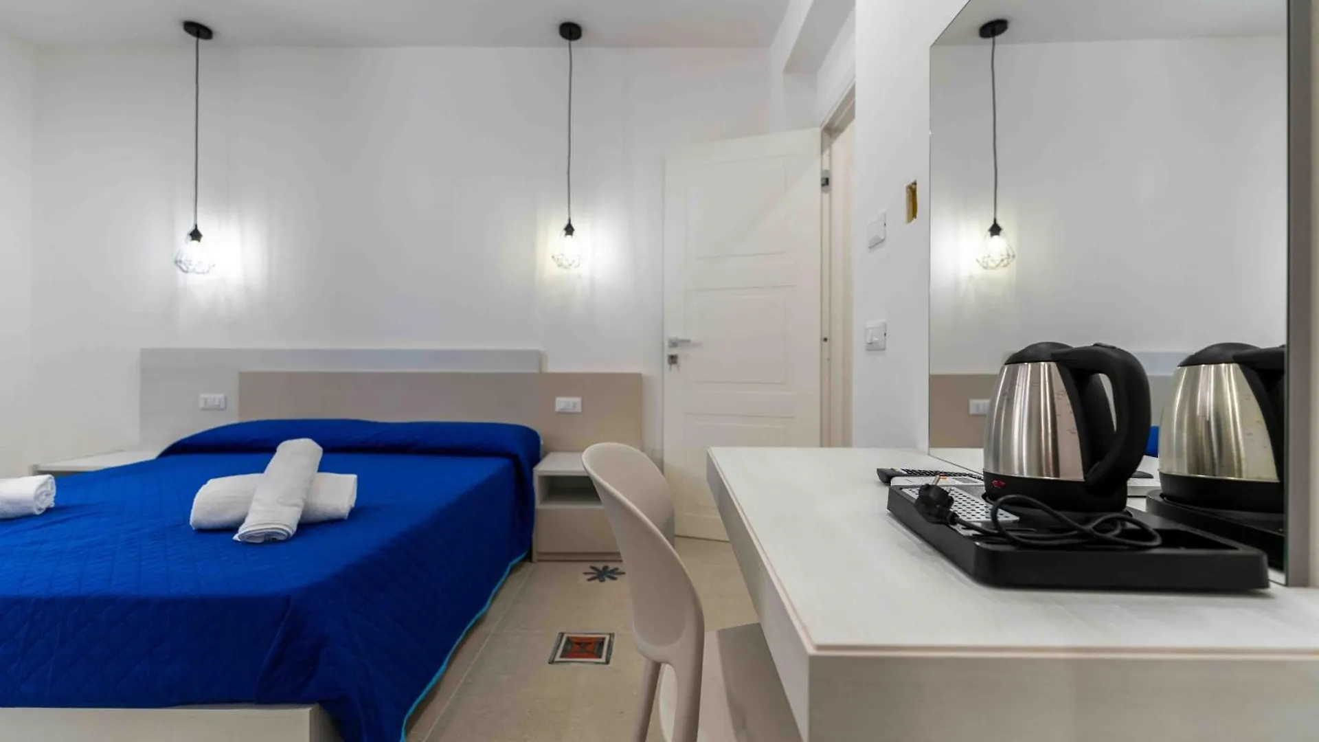 Nikelia Otel Cefalù Konukevi